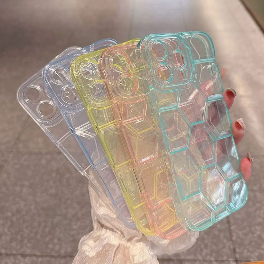 Honeycomb Geometric Football P - đánh giá và giá Clear Shockproof Bumper Case